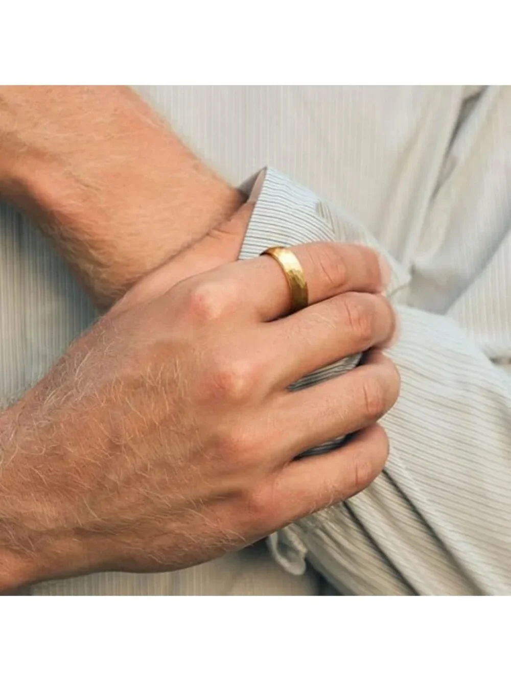 Stylish Men's Tungsten Carbide Wedding Band - Hammered Groove, Two-Tone, Comfort